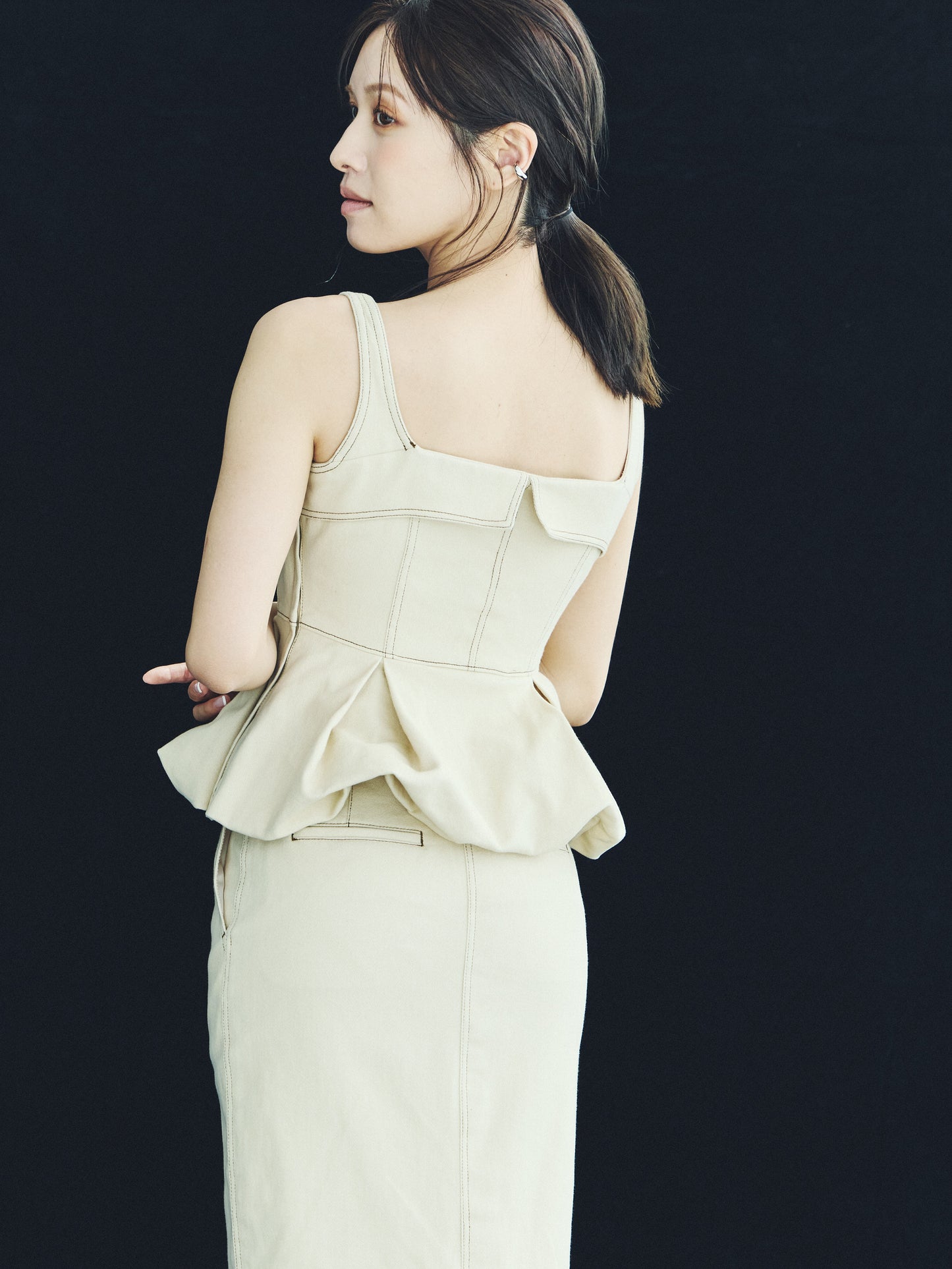 Sculpted Peplum Balloon Top/ Polka dot