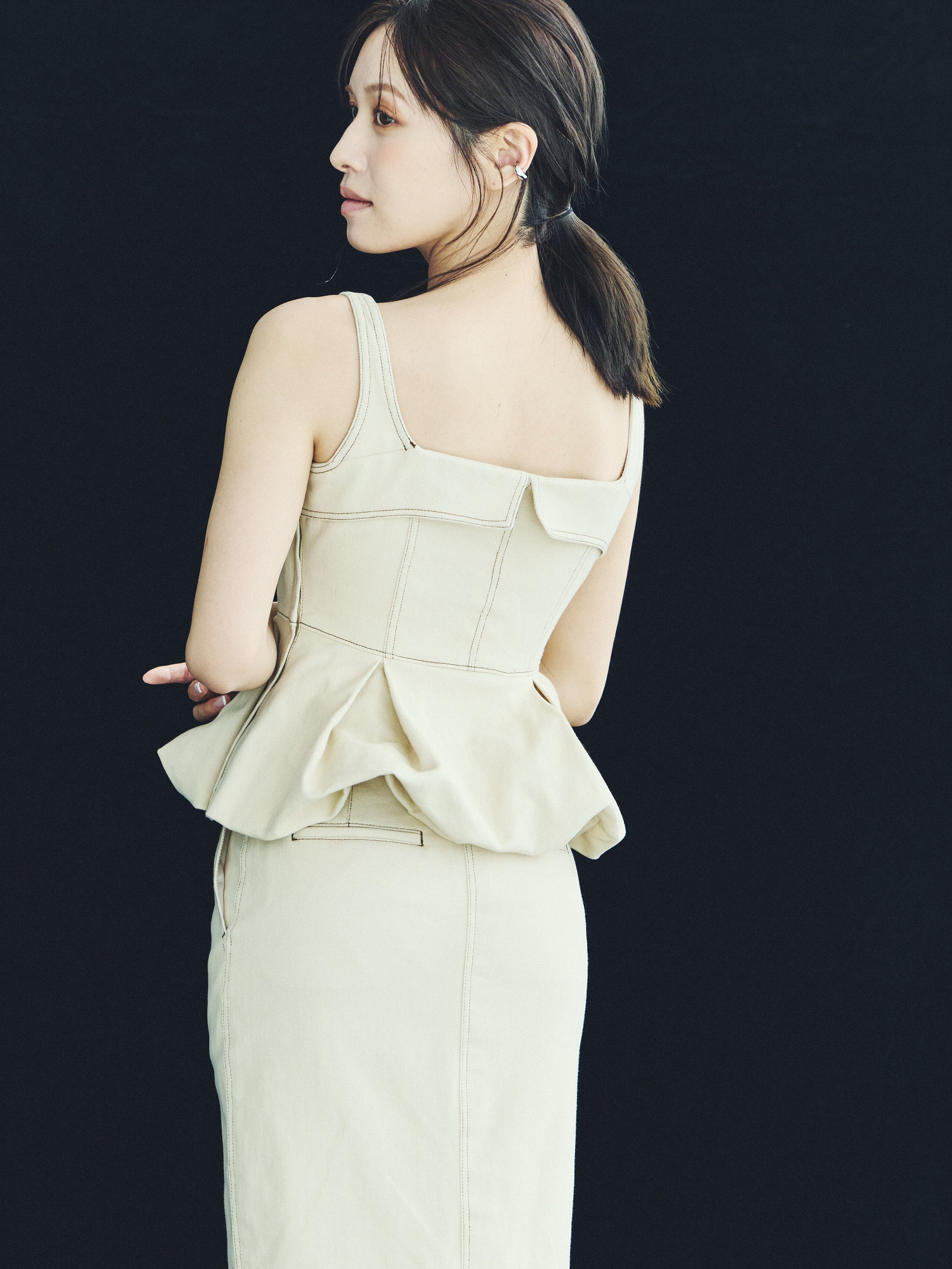 Sculpted Peplum Balloon Top/ Polka dot