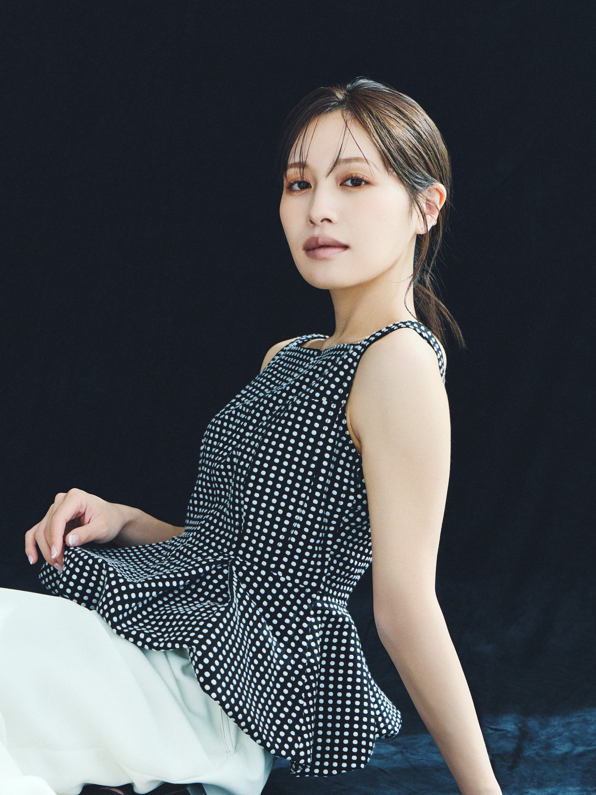 Sculpted Peplum Balloon Top/ Polka dot