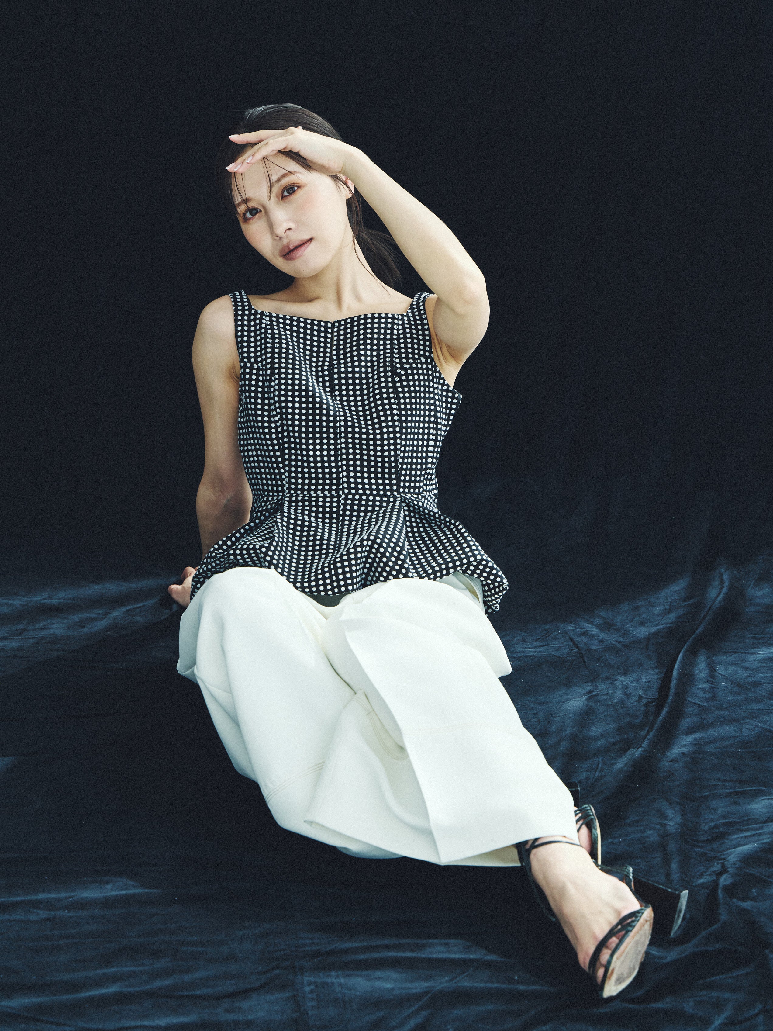 Sculpted Peplum Balloon Top/ Polka dot