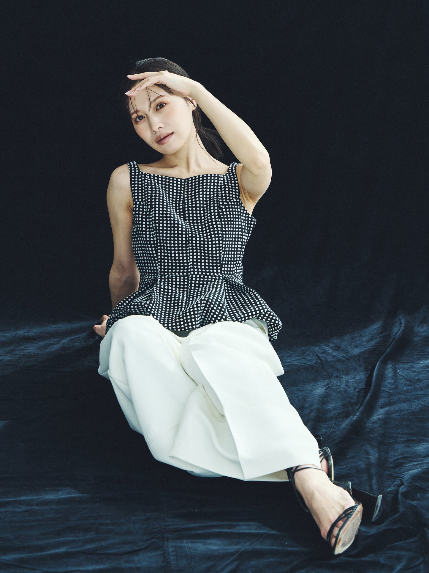 Sculpted Peplum Balloon Top/ Polka dot