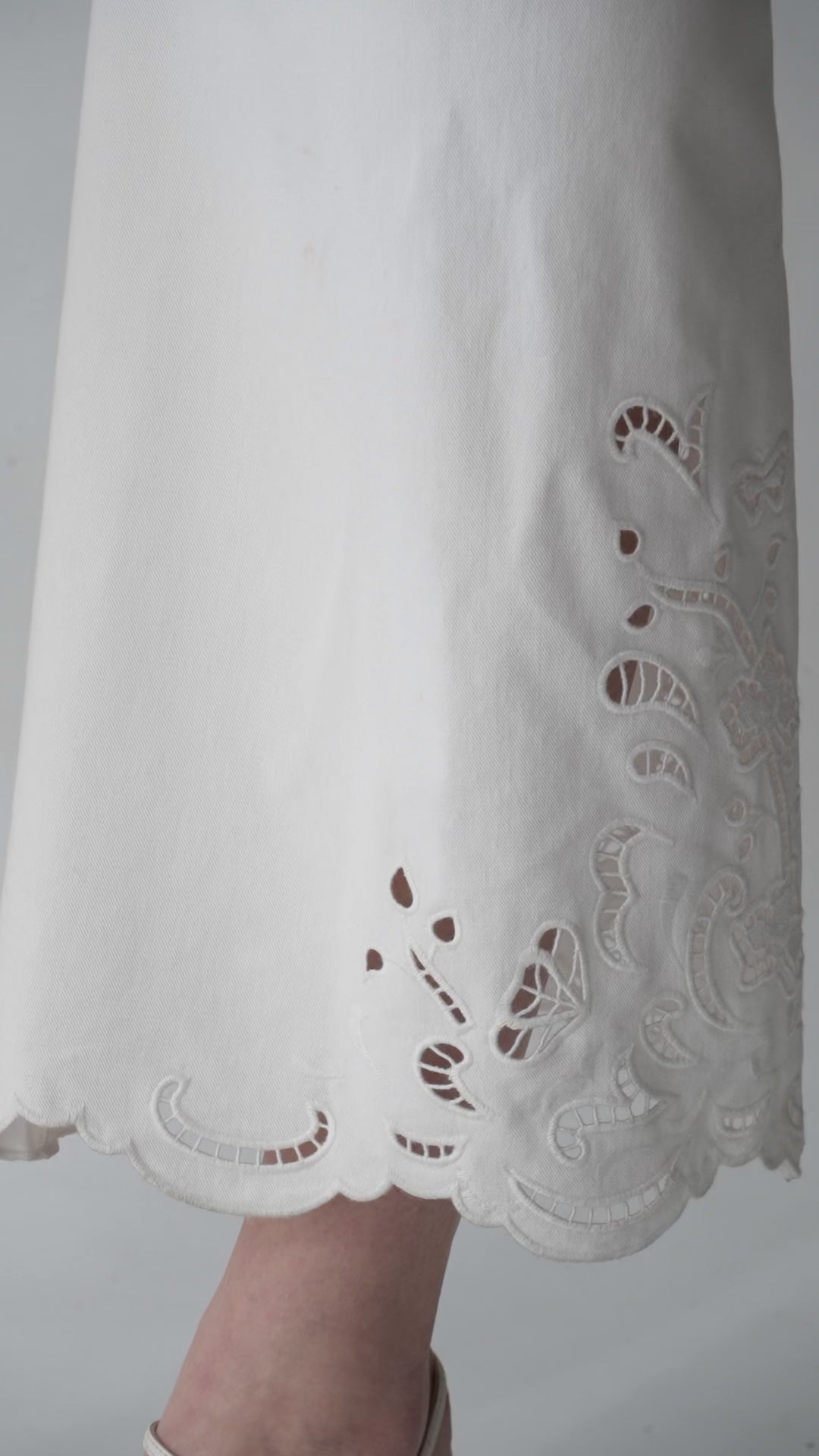 Jardin Cutwork Jumpsuit – L'AUBE BLANC